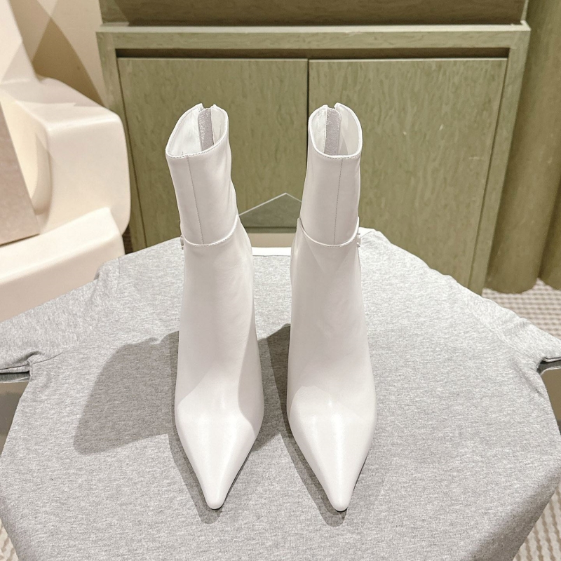 Ji*y Ch* boots